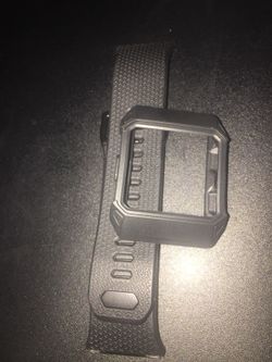 Silicone Fitbit Iconic band and case