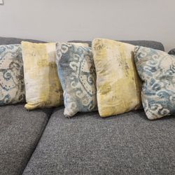 Decorative Couch Pillows 