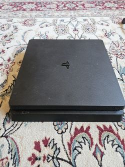 PS4 Slim 1 TB