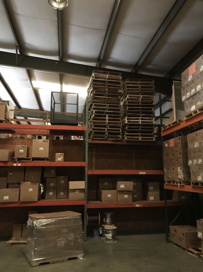Pallets 40 x 48 (at least 120 total)