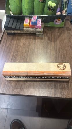 Fingerboard obstacle