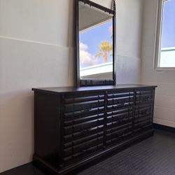 9 Drawer Dresser With Mirror 
