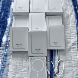 Wireless Power Bank For iPhone 12,13,14,15,and 16