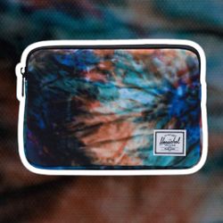 Herschel Anchor Sleeve