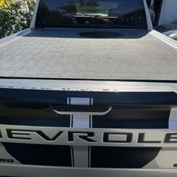 2014 - 2024 Silverado Bed Cover 5.8 Bed 