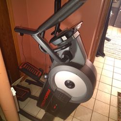 Pro Form High Density Elliptical Cardio Machine.
