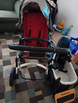 Upper baby stroller