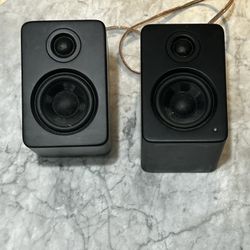 Kanto Yu2 Desktop Speakers