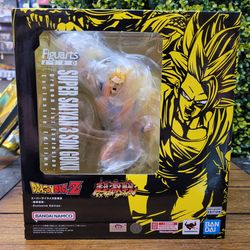 Figuarts Zero Exclusive Edition Super Saiyan 3 Goku Dragon Fist Explosion Figure
