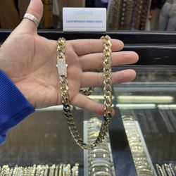 14k Monaco Chain 📲 We Buy Gold 14k $70 X Gram