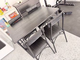 Dining table set