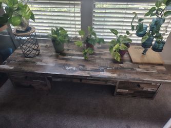 Tabletop desk with drawers