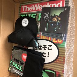 The Weeknd KISSLAND Pit VIP Package official Issue XO With Signed Album from Abel himself