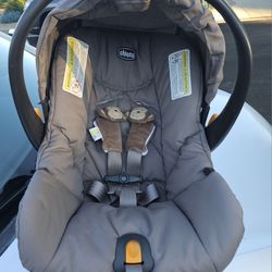 CHICCO KEYFIT 30 INFANT CAR SEAT