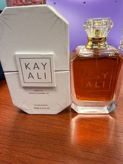 KAYALI Déjà Vu White Flower | 57