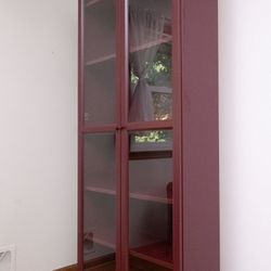 IKEA Billy Bookcase With glass door/display cabinet - Red 