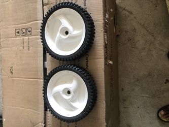 Lawnmower wheels