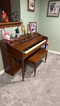 Starck upright 1960’s piano