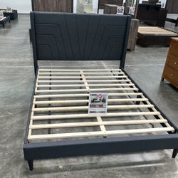 Queen Size Bed Frame With Mattress 