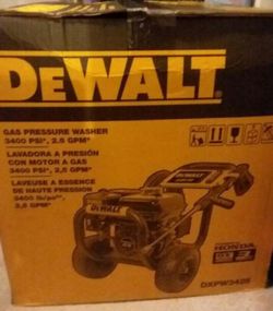 Brand new Honda powered 3400 psi dewalt pressure washer