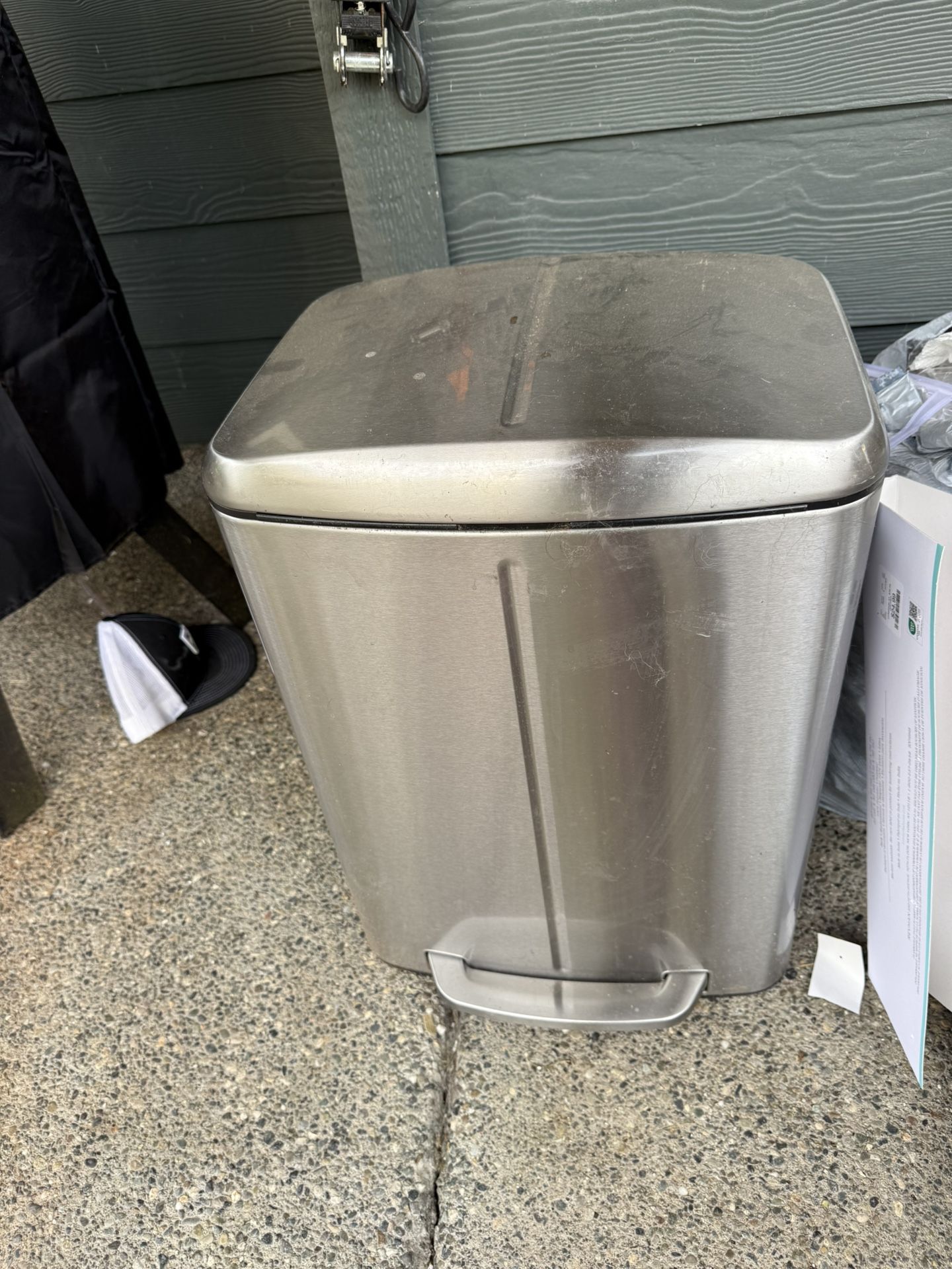 Free 2 Bin Trash Can