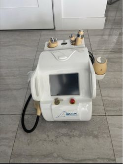 Radio frequency & ultra cavitation..machine model #km-rf-u300c … $500 Used once!!!! Brand new. Sells for $4500 still!  Fat blaster!!!