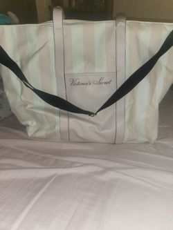 Tote - Victoria's Secret