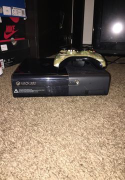 Xbox 360 w/ Kinect