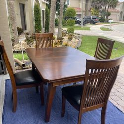 Ralene Dining Set With Expansion And 4 Chairs (unassembled)