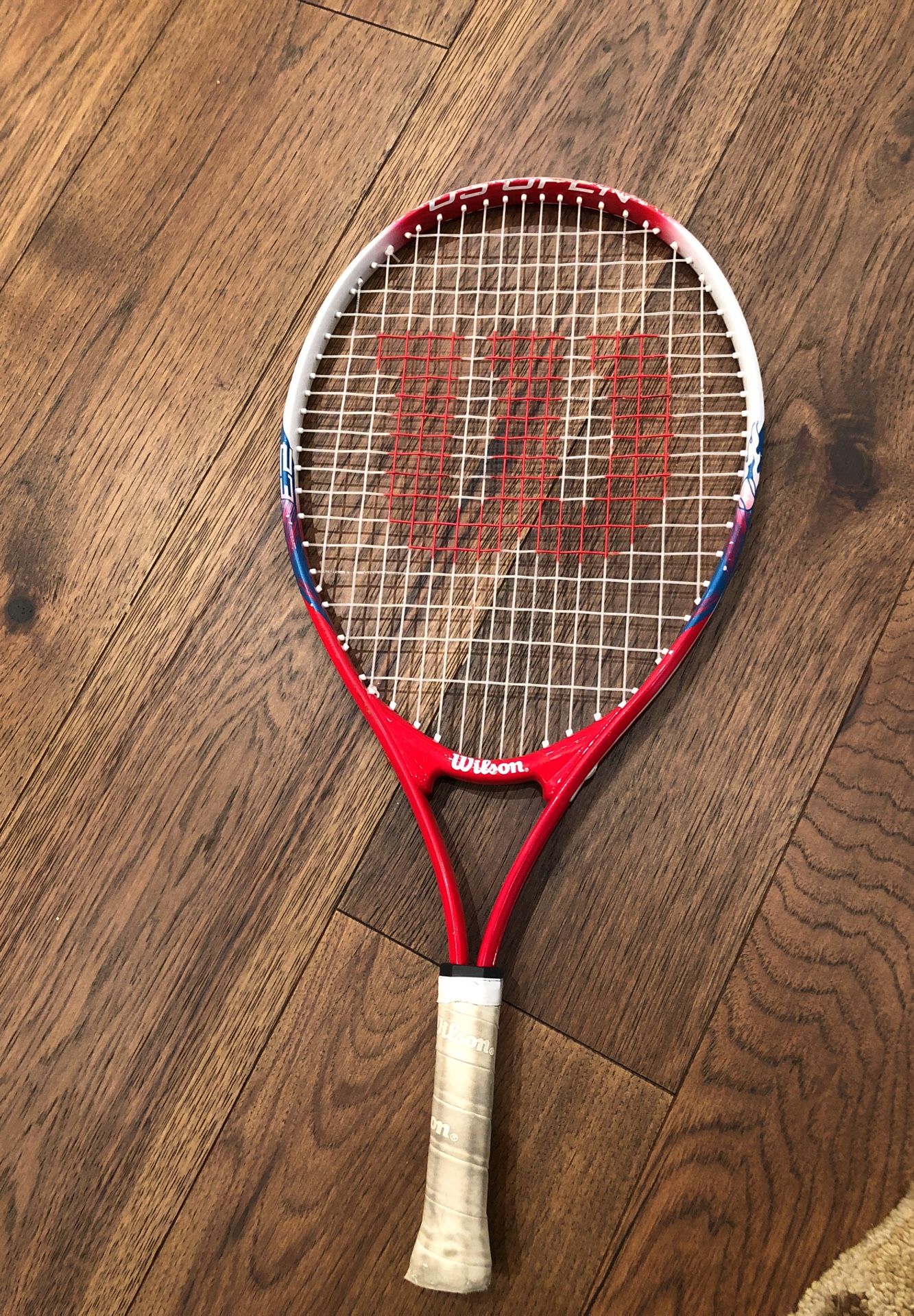 Wilson youth tennis racket