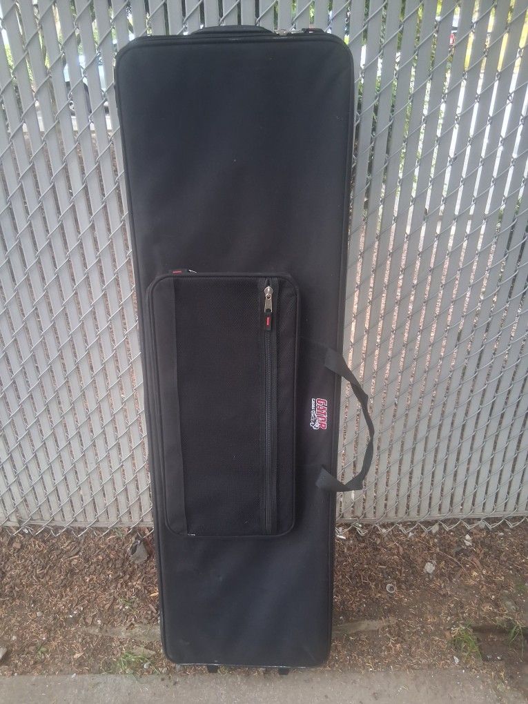 Gator GK-88-SLXL 88-key Slim XL Keyboard Case - Used +stand