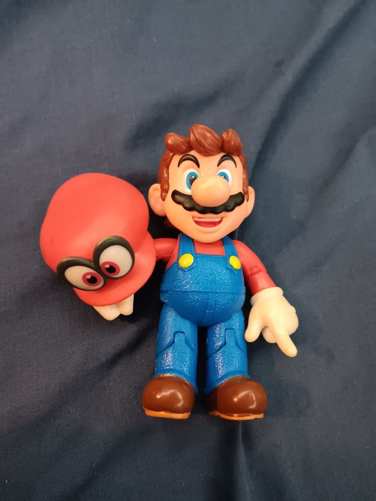 Jakks Pacific Super Mario Oddesy Mario & Cappy Figures