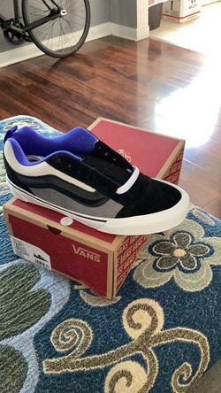 Vans sneaker skate shoes men’s  Knu Skool Suede Black/White/Blue Chunky Casual Shoe Men’s skate shoes size 8.5 women’s size 10 new with box