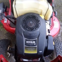 Toro Lx427 Kohler courage twin cam 19 horsepower.. 