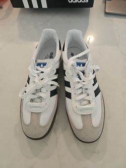 Adidas Sneakers