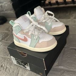 TODDLER JORDAN 1 MID SE 