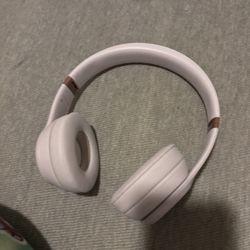 Beats Solo 4 Pink Blush 