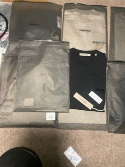 Essential shirt size small