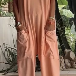 NWT Women's Lightweight V-Neck Short Sleeve Jumpsuit with Pockets - Size XXL