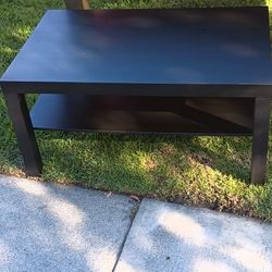 Center Table ,/Mesa De Centro