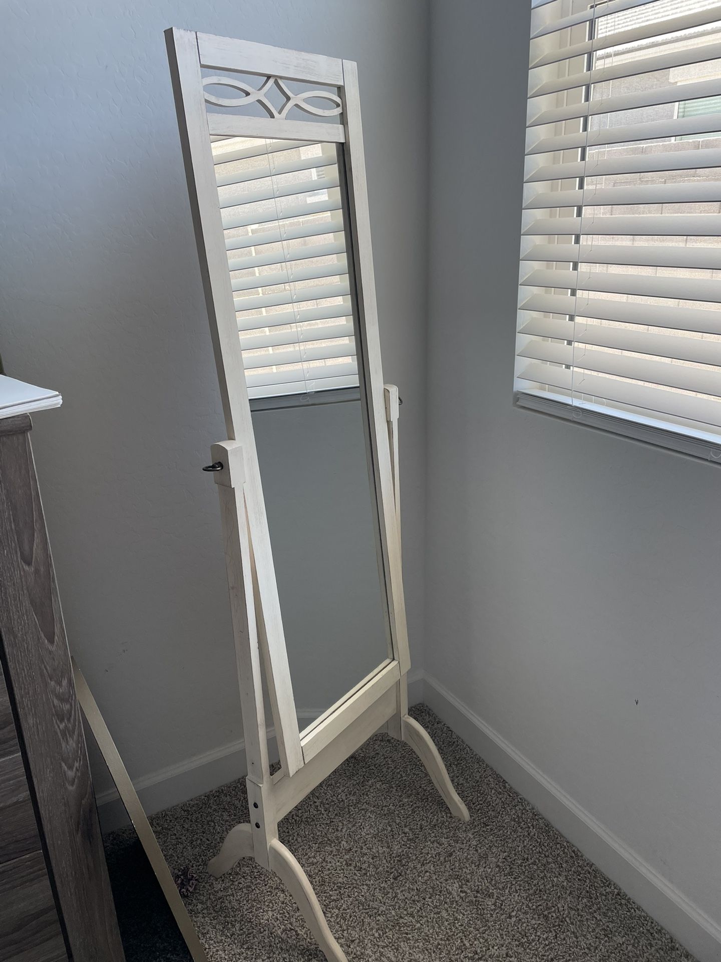 cheval mirror