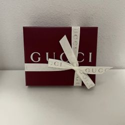 AUTHENTIC Gucci men’s wallet