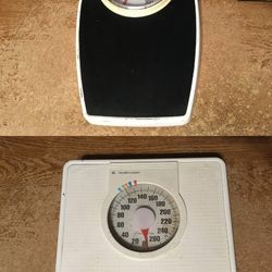 Two Vintage Health O Meter Personal Scale Square 270 Capacity Pounds And Model 140 300 Capacity Pounds
