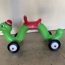 Radio flyer inchworm