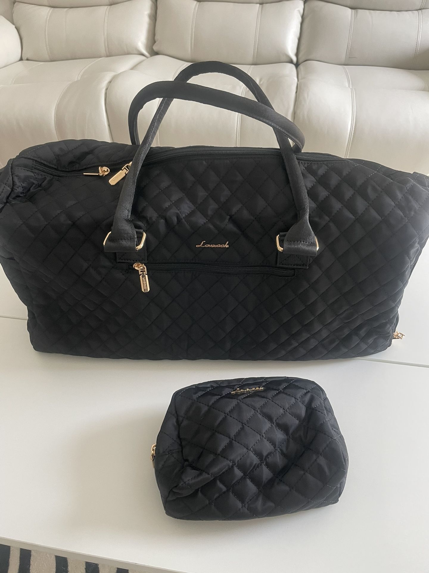 LOVEVOOK TRAVEL DUFFEL BAG/CARRY-ON BAG w/SHOE COMPARTMENT & MAKE-UP BAG! NEW