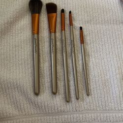 Makeup Brushes 