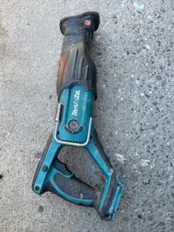 Makita sawzall 18-V LXT
