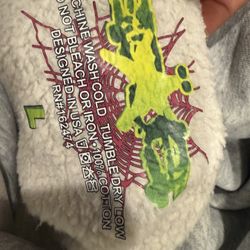 Beluga Spider Hoodie Size Large