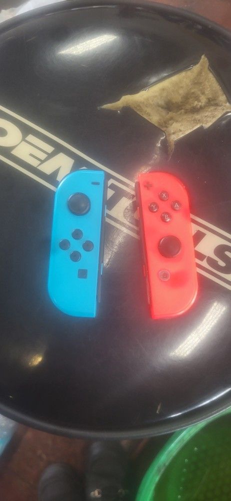 Switch Joy-cons