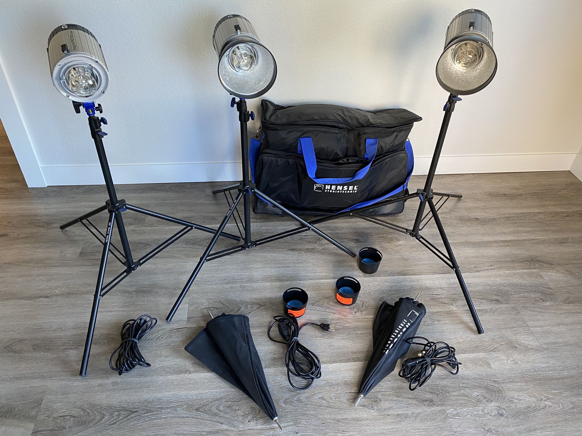 Hensel Photo Lighting Equipment Integra Pro Plus and Pro Mini
